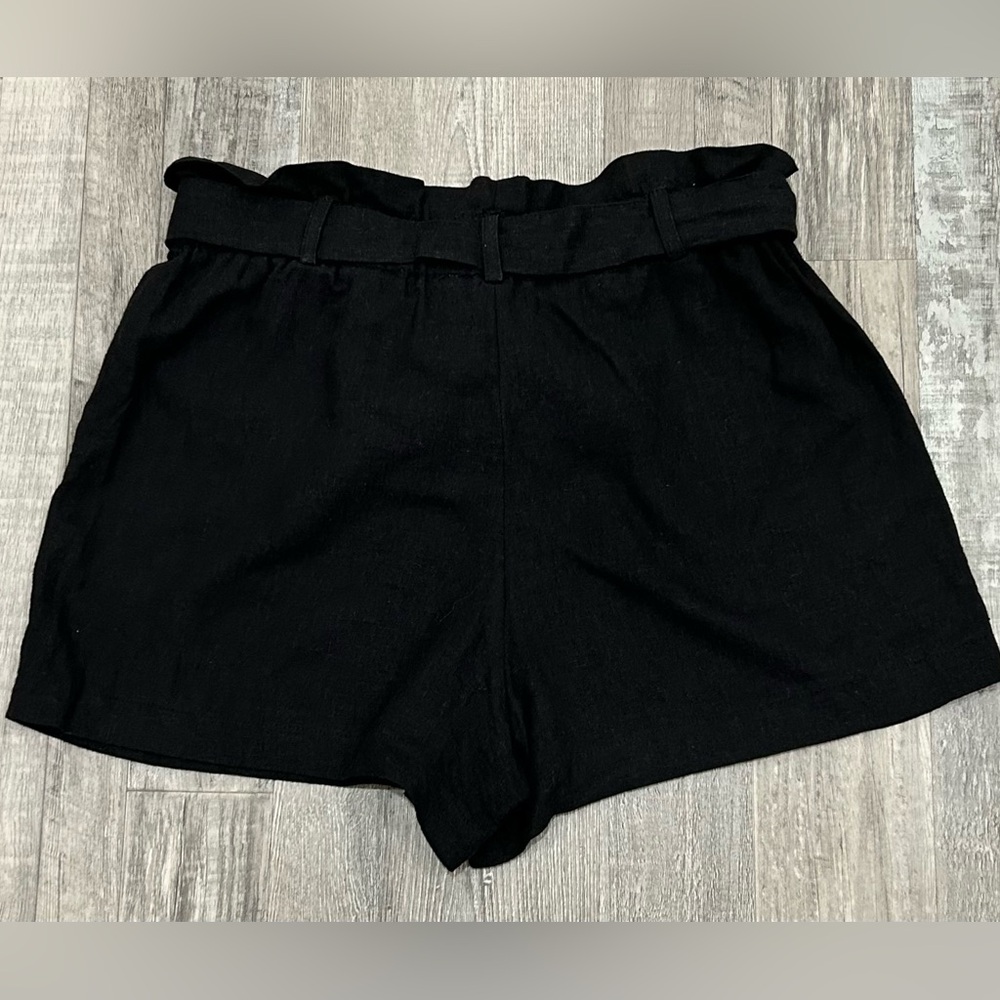 Altar’d State Shorts - Picture 3 of 3
